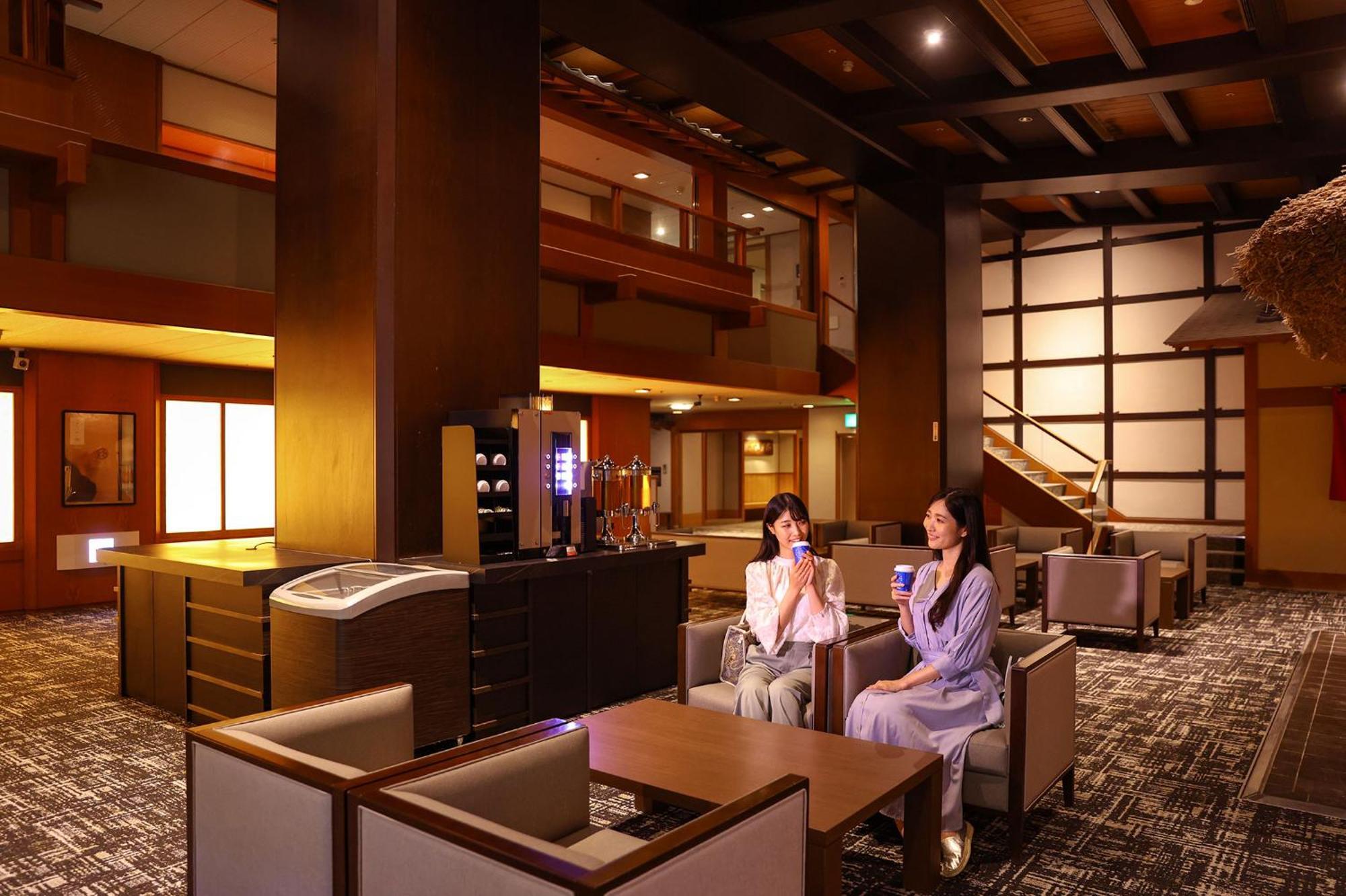 Готель Ooedo Onsen Monogatari Premium Yamashitaya Каґа Екстер'єр фото