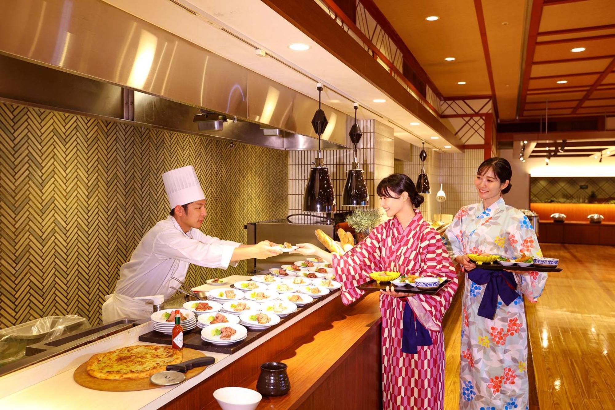 Готель Ooedo Onsen Monogatari Premium Yamashitaya Каґа Екстер'єр фото