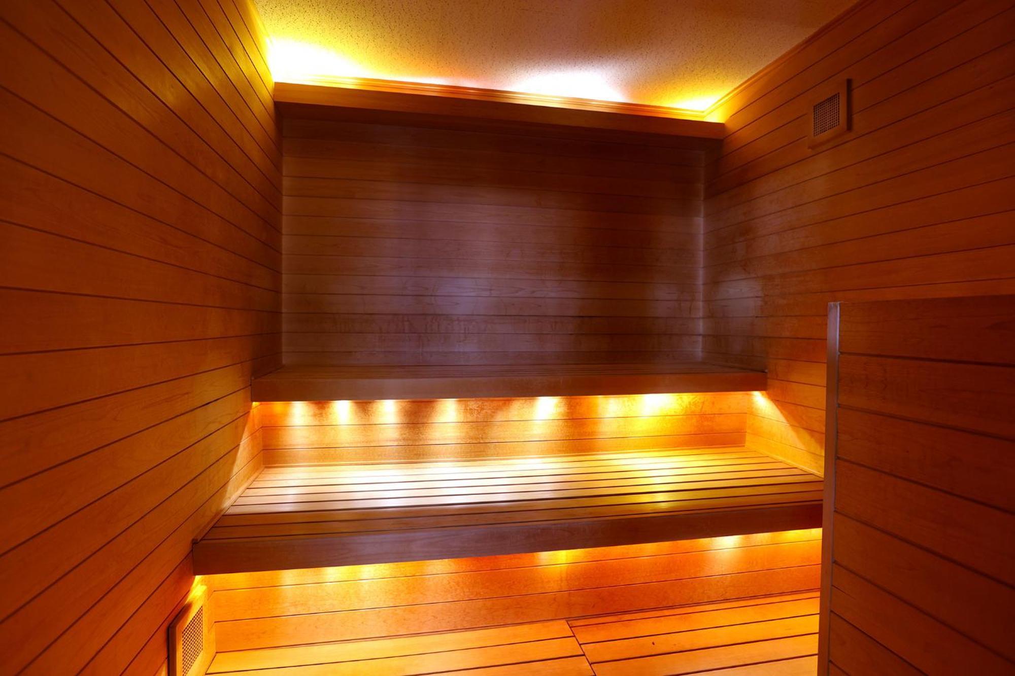 Готель Ooedo Onsen Monogatari Premium Yamashitaya Каґа Екстер'єр фото