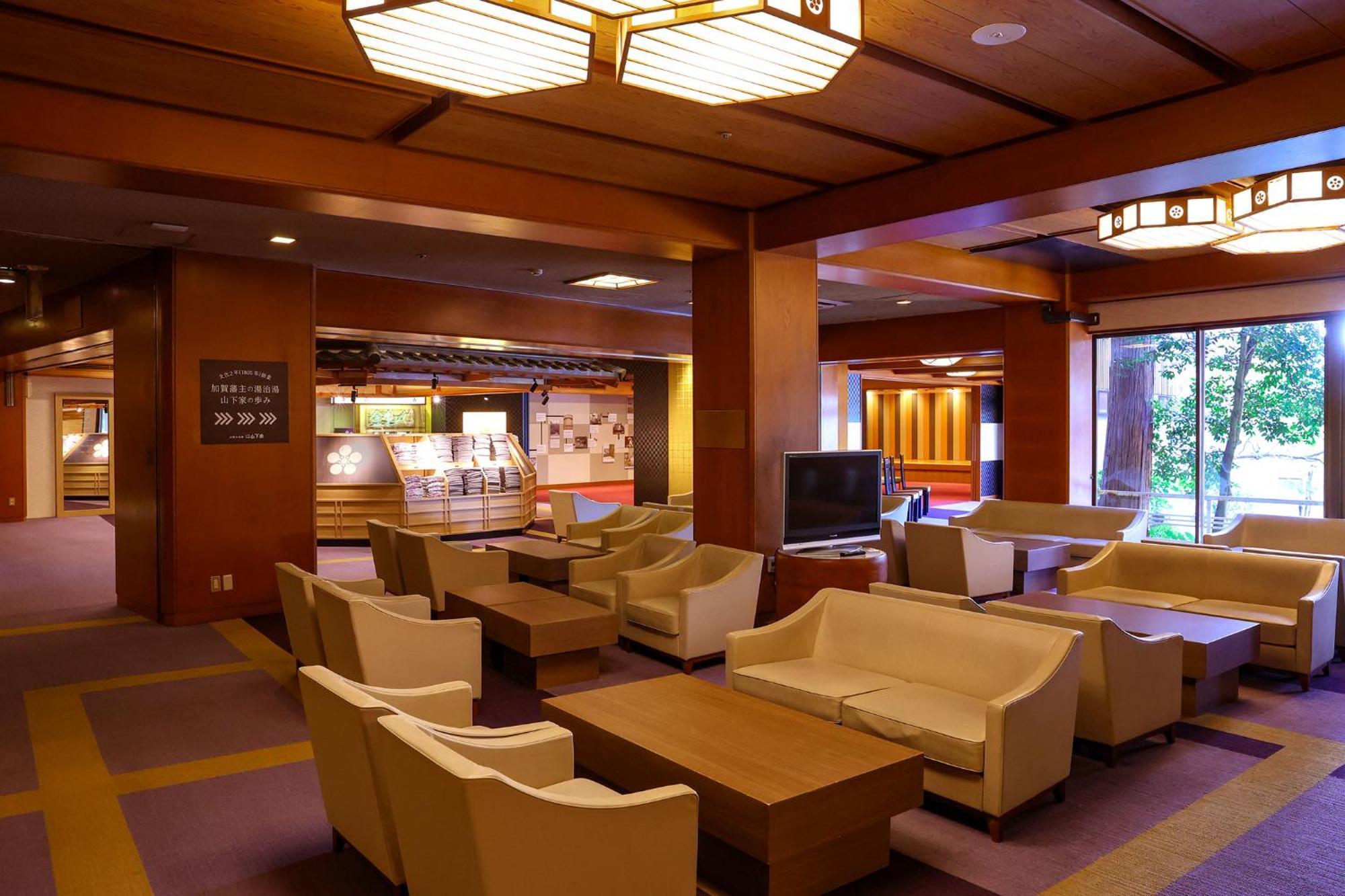 Готель Ooedo Onsen Monogatari Premium Yamashitaya Каґа Екстер'єр фото