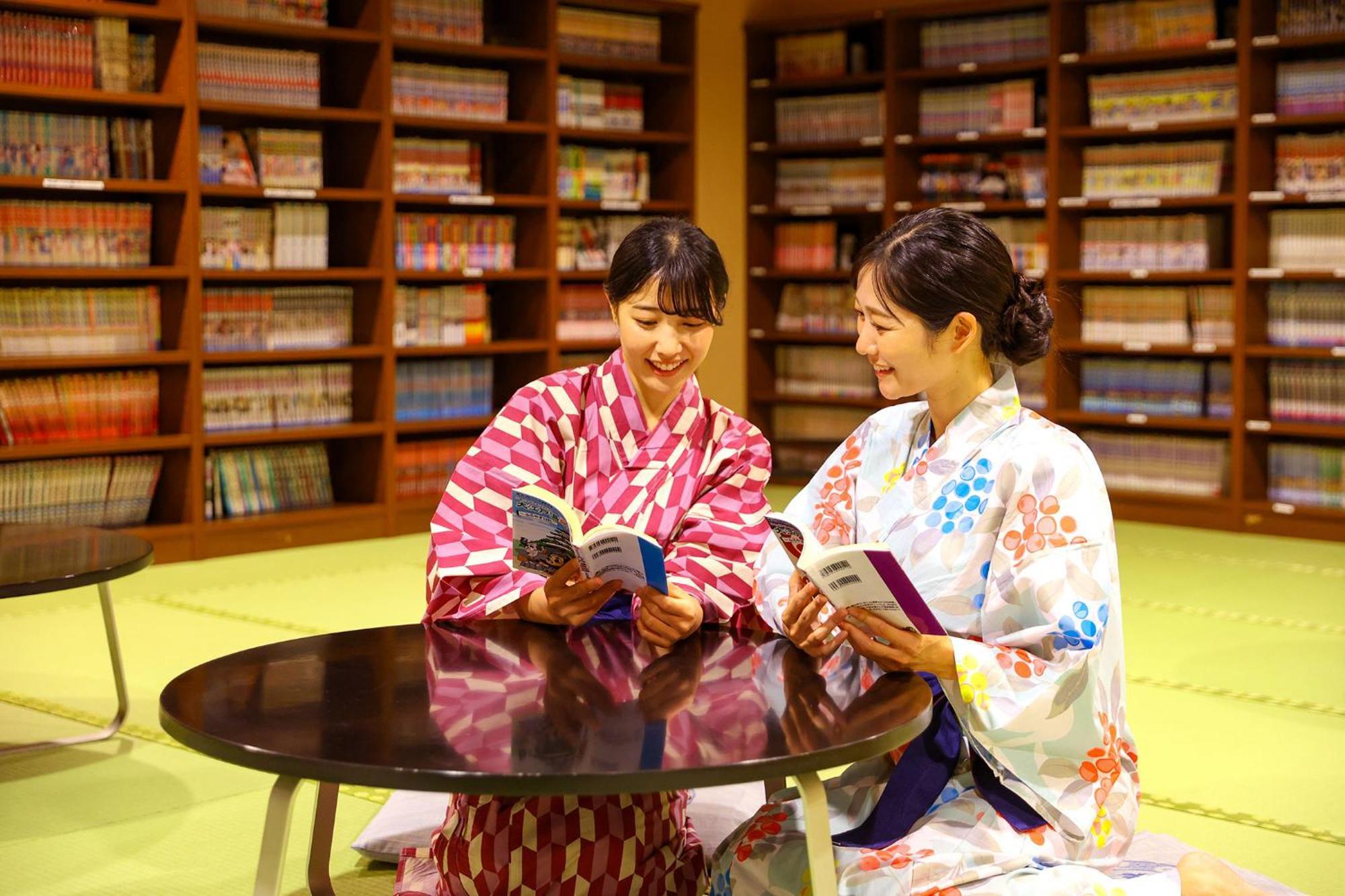 Готель Ooedo Onsen Monogatari Premium Yamashitaya Каґа Екстер'єр фото