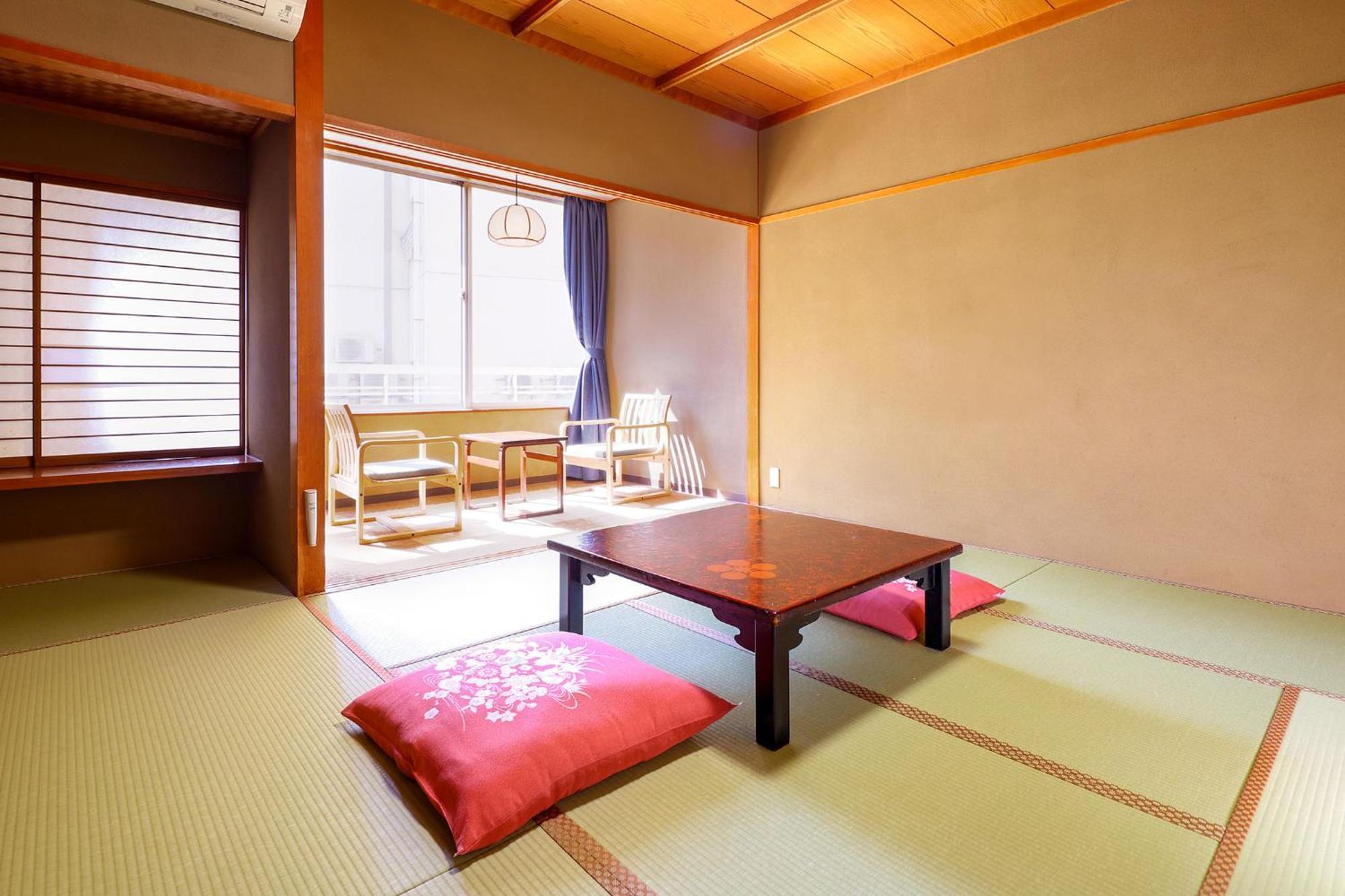 Готель Ooedo Onsen Monogatari Premium Yamashitaya Каґа Екстер'єр фото