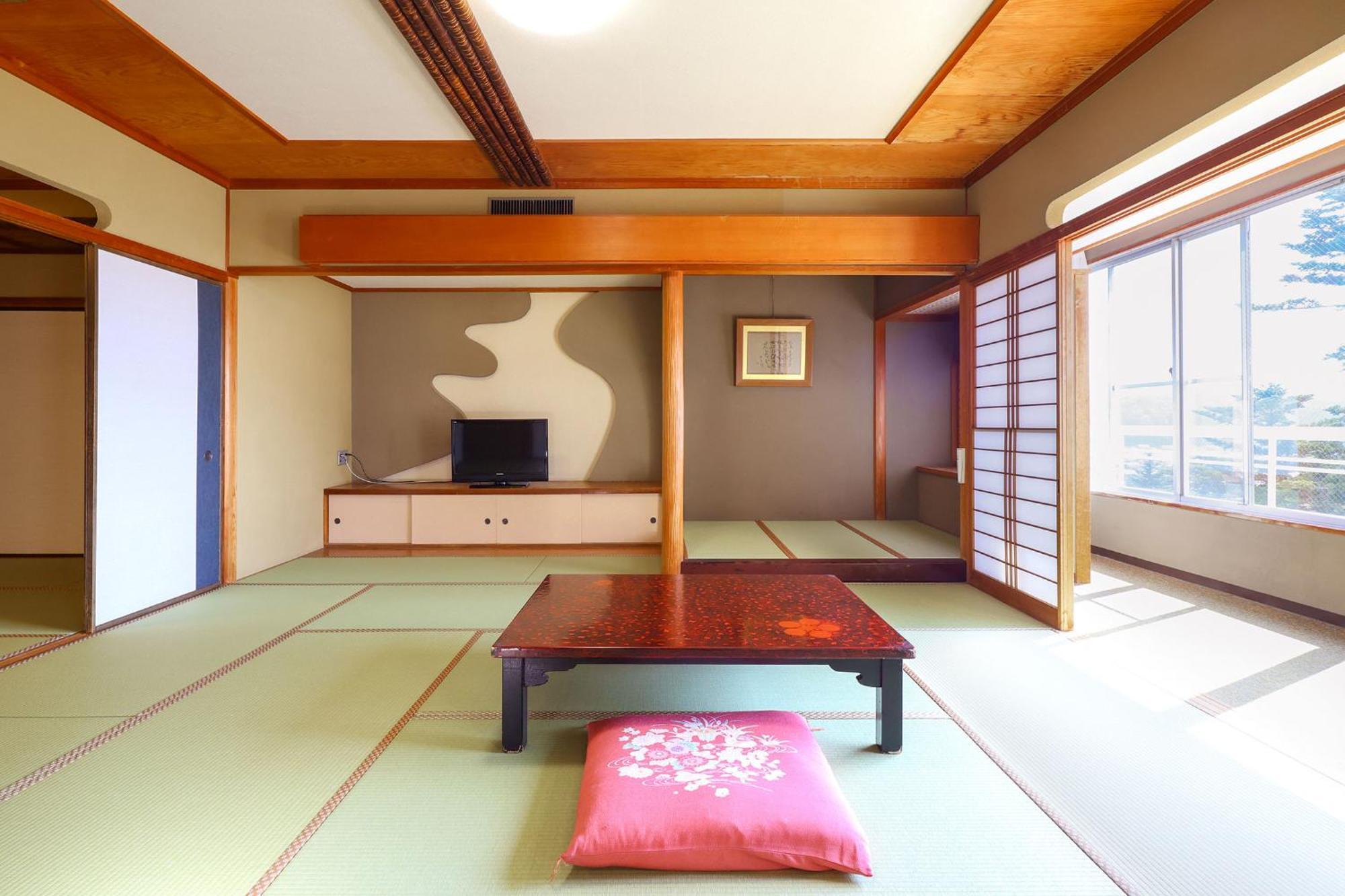 Готель Ooedo Onsen Monogatari Premium Yamashitaya Каґа Екстер'єр фото