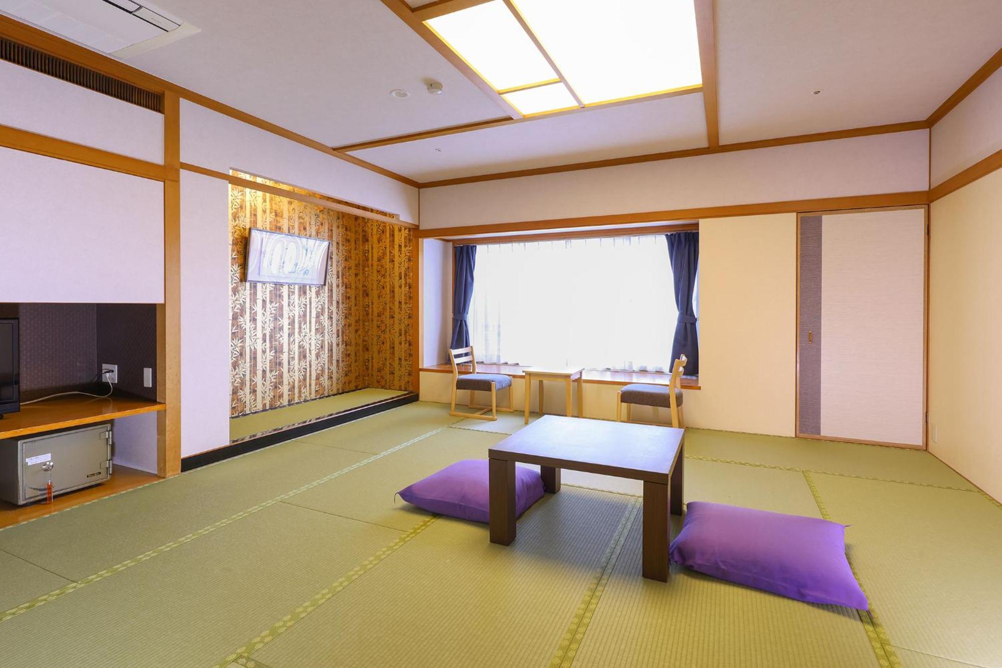 Готель Ooedo Onsen Monogatari Premium Yamashitaya Каґа Екстер'єр фото